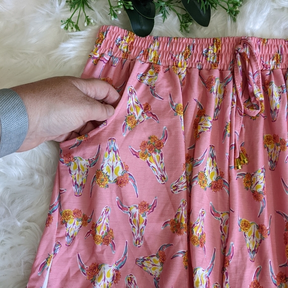 Simply Southern Shorts - Picture 3 of 11